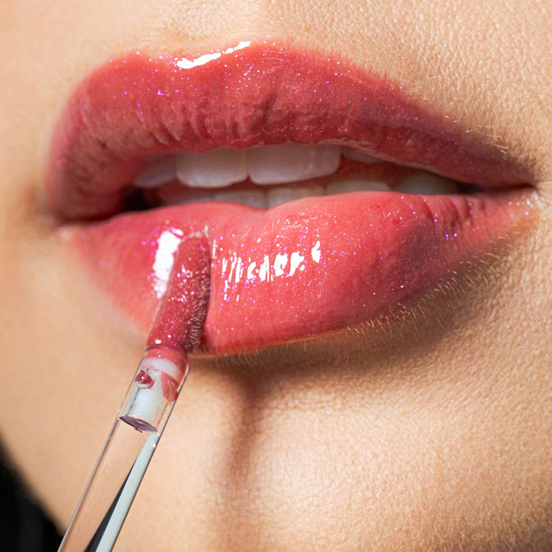 Lip Glaze Serum product still