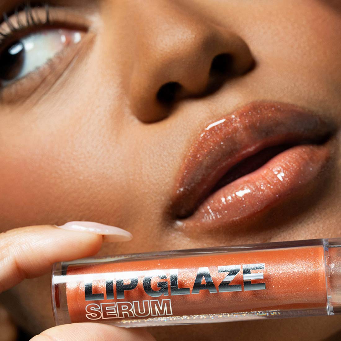 Lip Glaze Serum product still