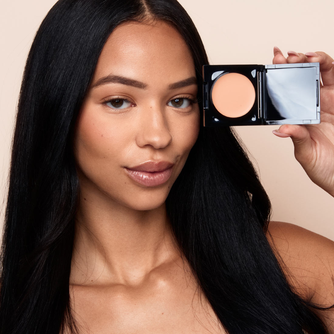 UNDER EYE BRIGHTENER