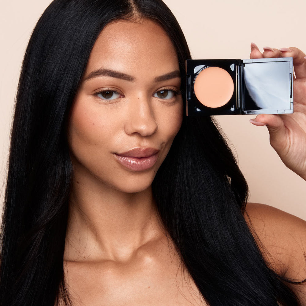 UNDER EYE BRIGHTENER